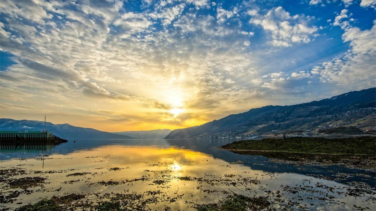 Sognefjord Hotel Hermansverk Zewnętrze zdjęcie