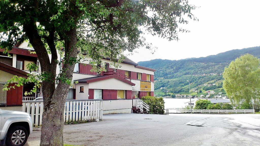 Sognefjord Hotel Hermansverk Zewnętrze zdjęcie